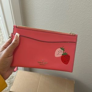 kate spade wristlet